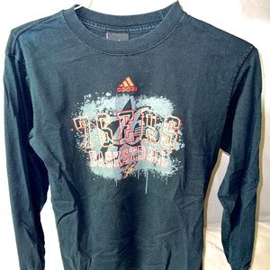 Adidas Philadelphia 76ers Basketball vintage logo long sleeve t-shirt Women’s L